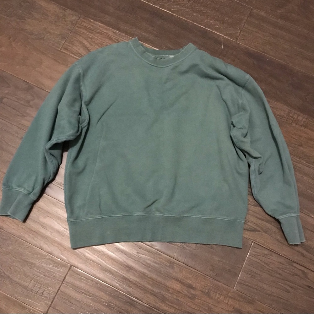 American Eagle crew neck sweatshirt